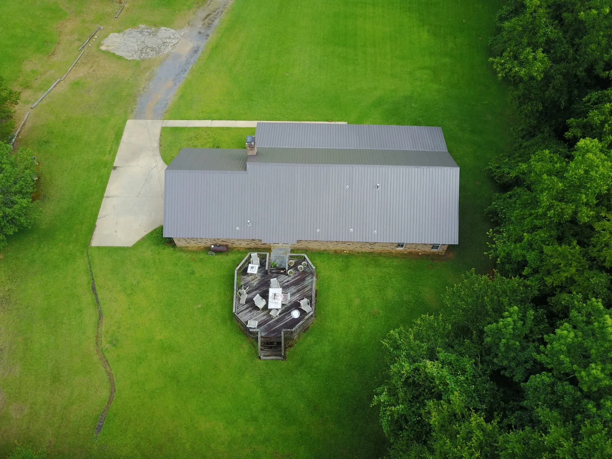 Residential roofing project in central Mississippi