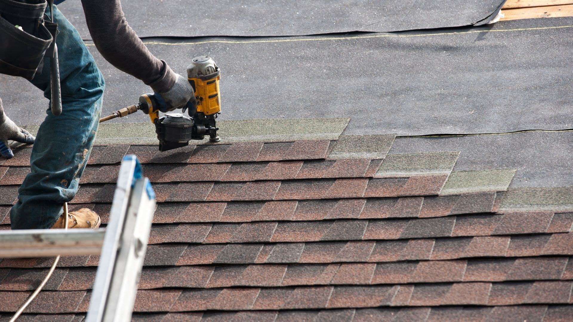 4 Things to Look For in a Roofing Contractor