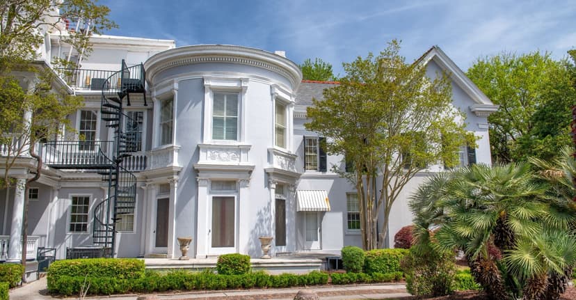 Historic Homes: Guide to Choosing the Right Roof